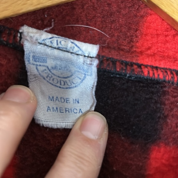 Budweiser fleece lined vest. Size small/medium. - Picture 5 of 8